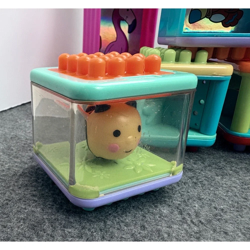 Fisher Price Peek a Blocks Sensory Building Toy Lot of 17 Piece Animals Spinning
